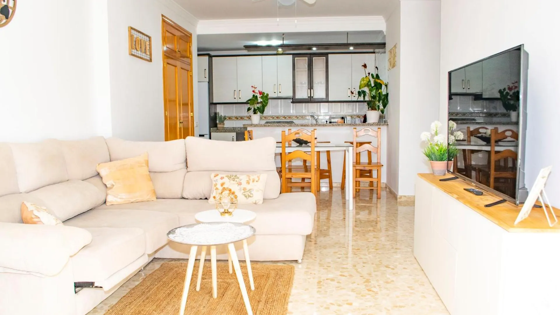 A&C Casa Playa Melosas- Torre Del Mar - Malaga contacts